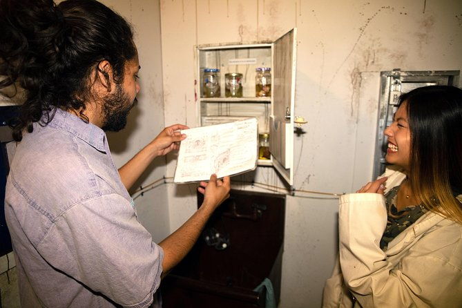 vaccine-search-for-the-zombie-cure-escape-experience