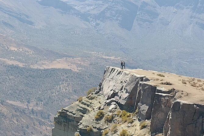 viewpoint-of-condors-cajon-del-maipo