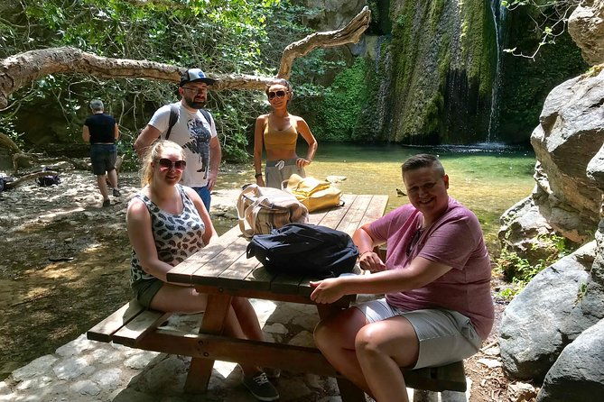 vip-luxury-private-tour-full-day-4x4-excursion-with-land-rover
