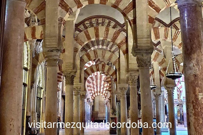 visit-cathedral-mosque-with-official-guide-small-groups-2