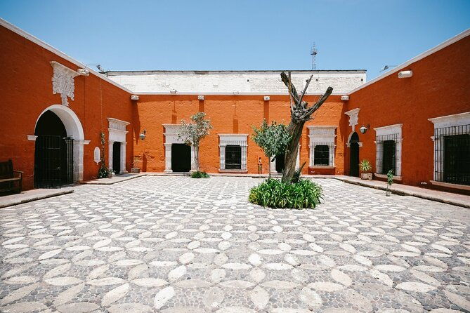 walking-tour-through-the-historic-center-of-arequipa