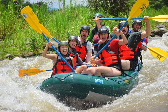 white-water-rafting-ii-and-iii-maquique-costa-rica-la-fortuna