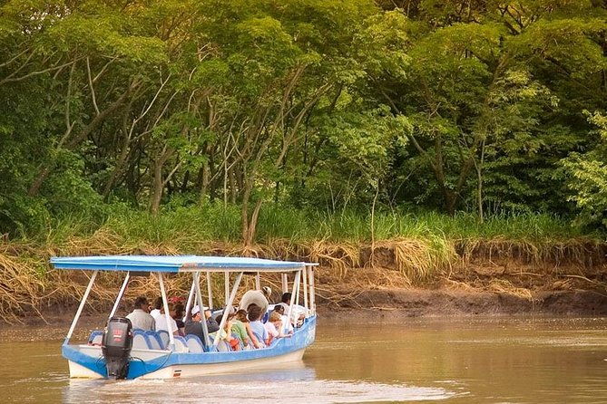 wildlife-river-boat-safari-cultural-experience