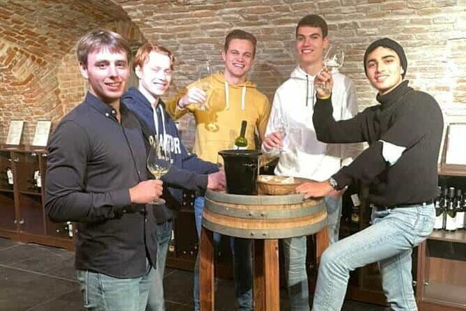 wine-tasting-with-sommelier-in-bratislava-3