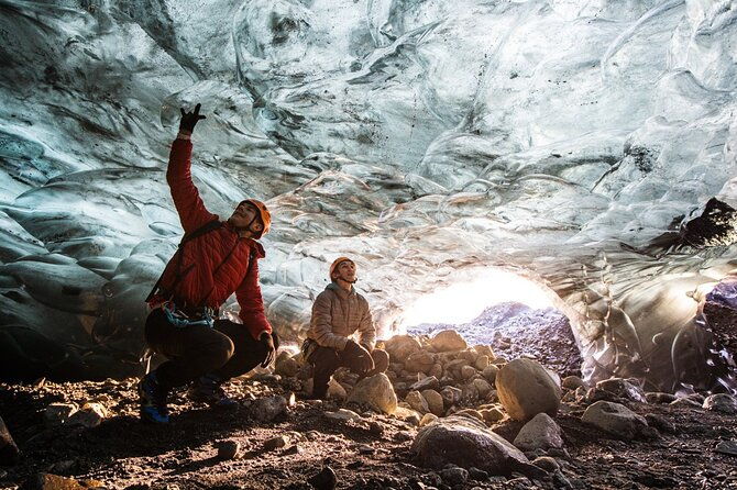 winter-ice-cave-climbing-private-photoshoot-20-shot-package
