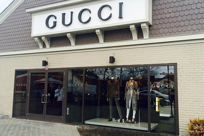 woodbury-common-shopping-experience-with-private-driver-guide