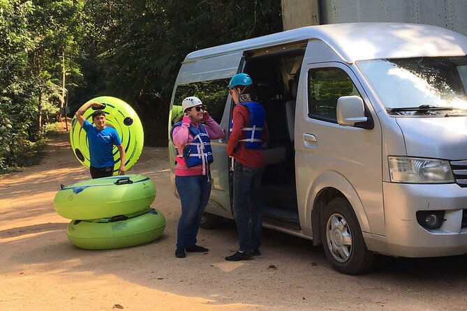 xunantunich-mayan-ruins-tour-and-cave-tubing-at-jaguar-paw