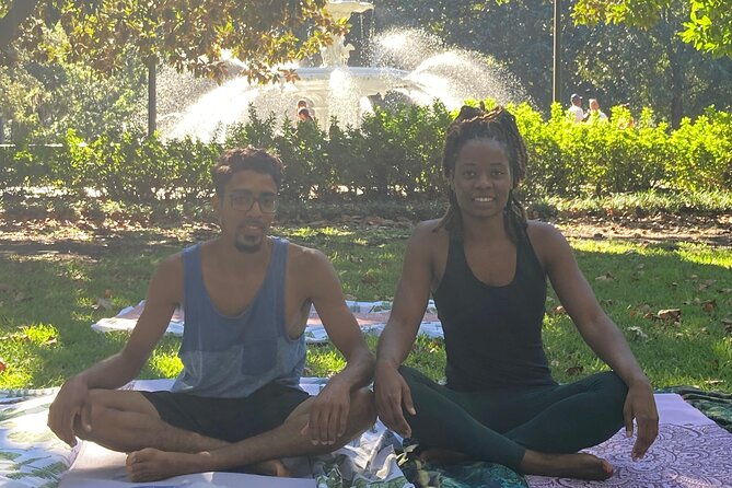 yoga-in-forsyth-park
