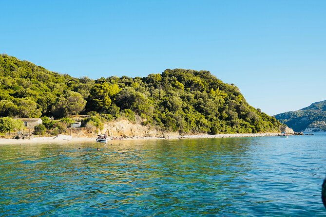 zakynthos-glass-bottom-turtle-boat-tour-to-keri-caves-islands