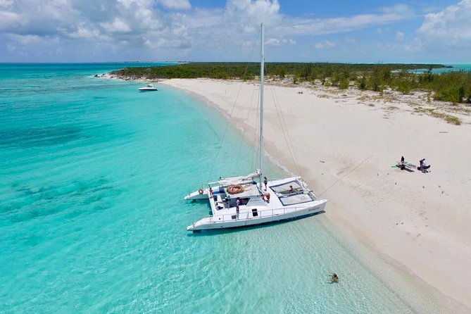 7-hour-private-catamaran-sail-snorkel-and-beach-bbq-grace-bay-providenciales