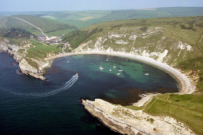 2-day-tour-jurassic-coast-glastonbury-stonehenge-salisbury