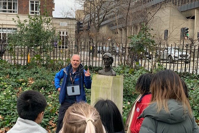 2-hour-private-lgbtq-history-tour-of-london-with-a-licensed-guide-2