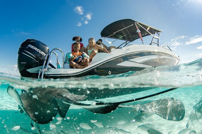 3-hour-private-charter-on-stingray-city-with-snorkeling