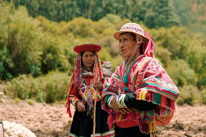 3-hour-small-group-hiking-with-alpaca-in-sacred-valley