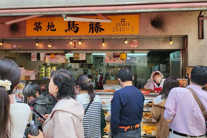 3-hour-tsukiji-market-food-hopping-guided-tour