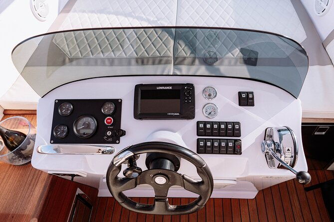 4-8-hours-private-boat-tour-on-lake-como-2