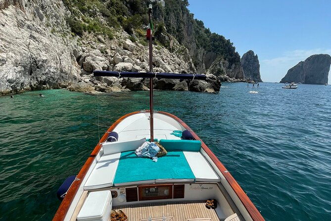 4-hour-private-boat-tour-of-capri