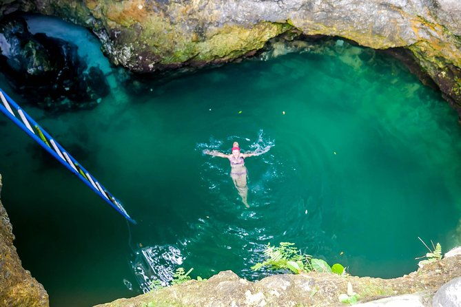4-negril-full-day-guided-sunset-tours-7miles-beach-blue-hole-ricks-cafe