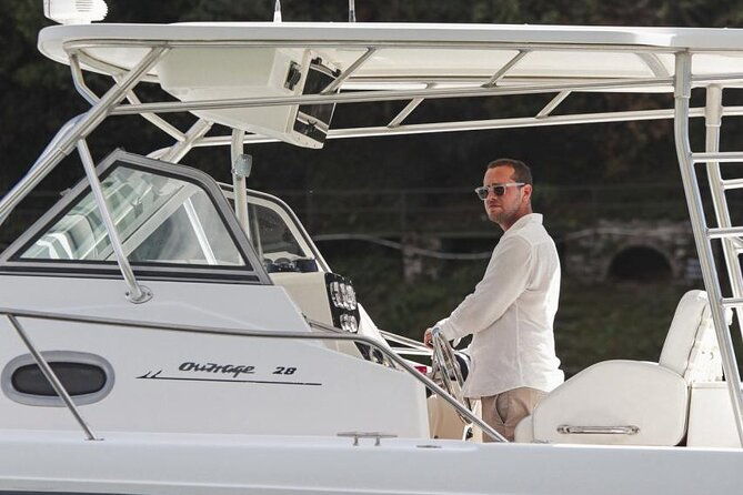 4hour-private-cruise-on-lake-como-by-motorboat-6-pax