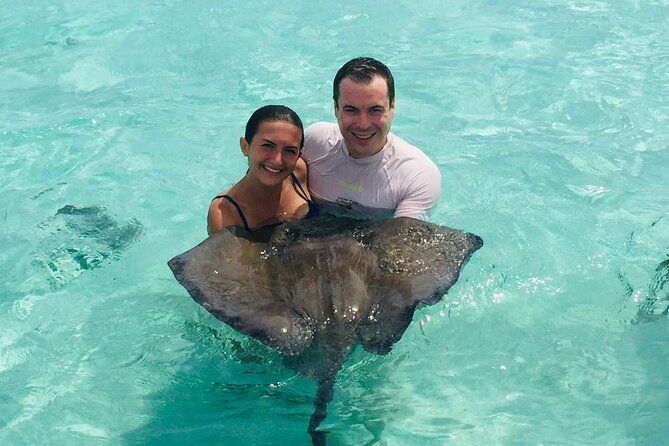 6-hours-guided-stingray-tour-in-the-east-coast-of-antigua