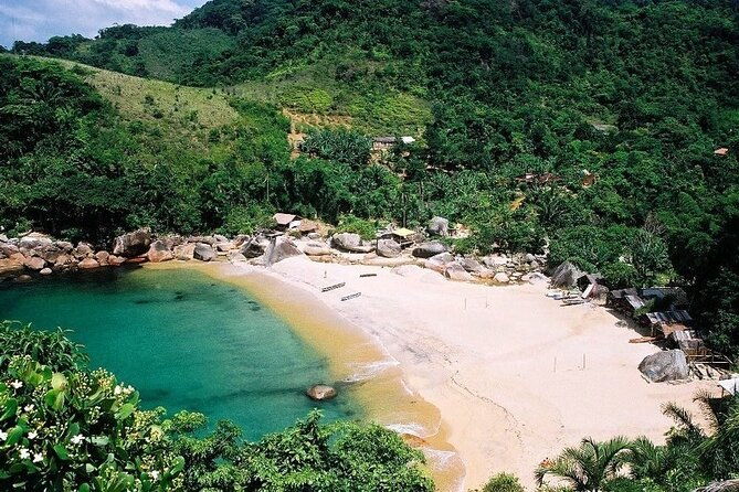adventure-experience-to-saco-bravo-waterfall-by-paraty-tours