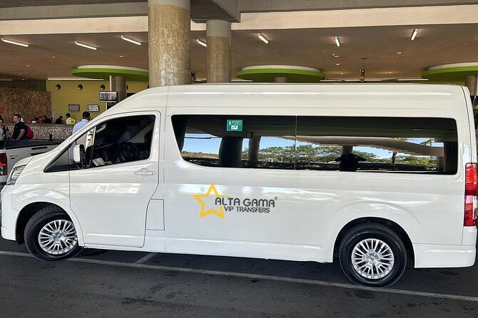 airport-transfer-from-to-uvero-alto-to-punta-cana