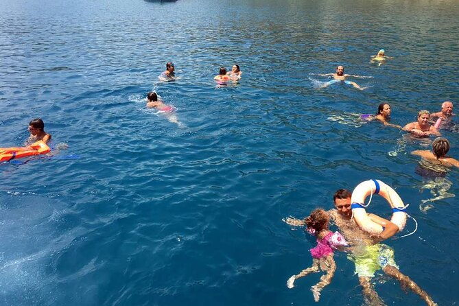 alanya-pirate-boat-trip-with-unlimited-drinks-lunch