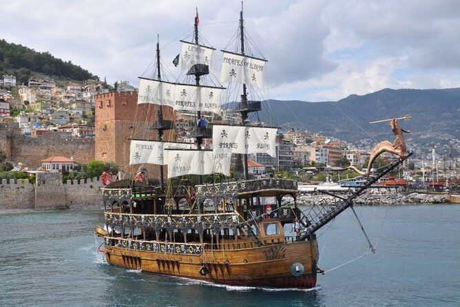 alanya-pirates-yacht-tour-with-lunch-and-soft-drinks