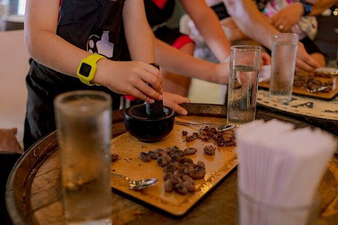 amazing-colombian-chocolate-and-cacao-workshop-in-cartagena