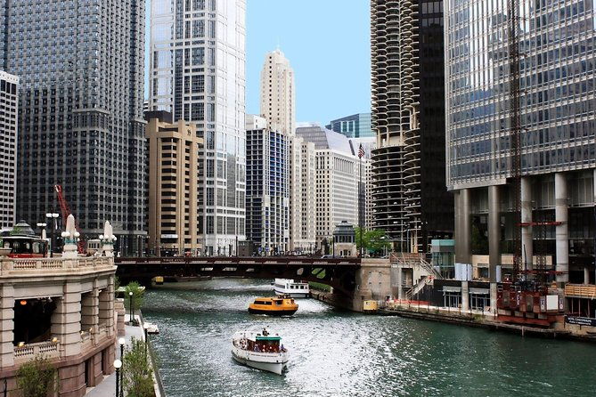 arrival-private-transfer-ohare-airport-ord-to-chicago-in-business-car