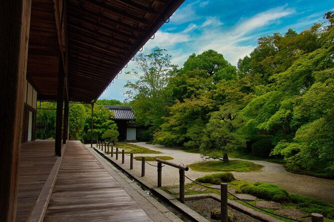 bamboo-artistry-zen-serenity-with-ginkaku-ji-in-kyoto