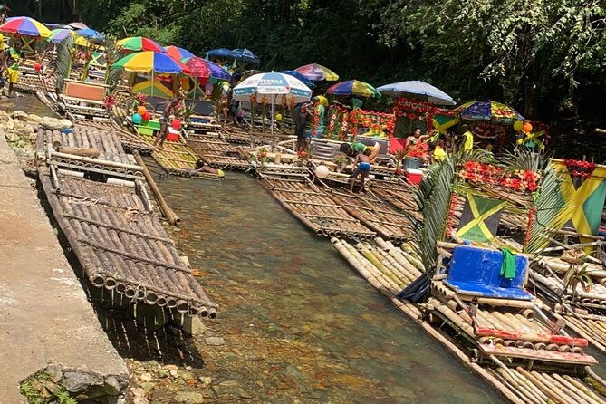 bamboo-river-rafting-with-limestone-massage-from-negril