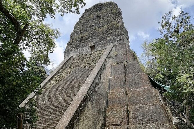 basic-tour-to-tikal-includes-transportation-and-guide-service