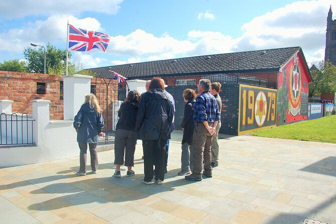belfast-cab-taxi-private-90-mins-terror-and-conflict-peace-tour