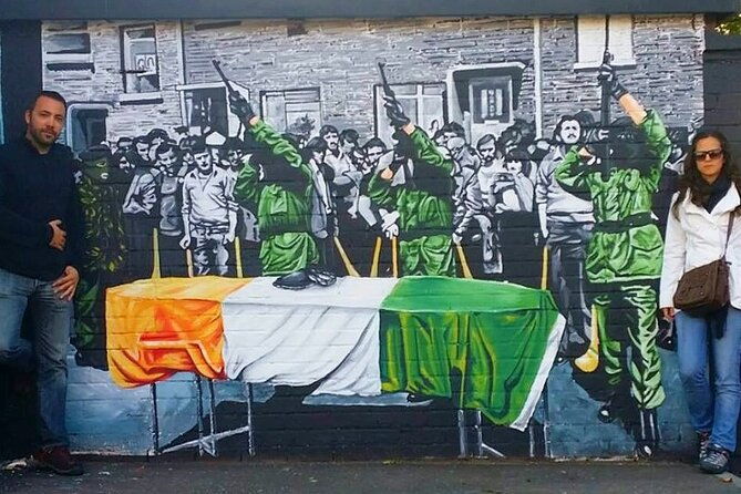 belfast-history-of-terror-mural-1-hr-express-private-taxi-tour