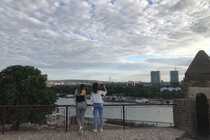 belgrade-center-walking-tour-with-rakija-cocktails-and-burgers