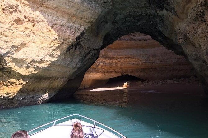 benagil-private-tour-with-captain-algarve-cave-captain