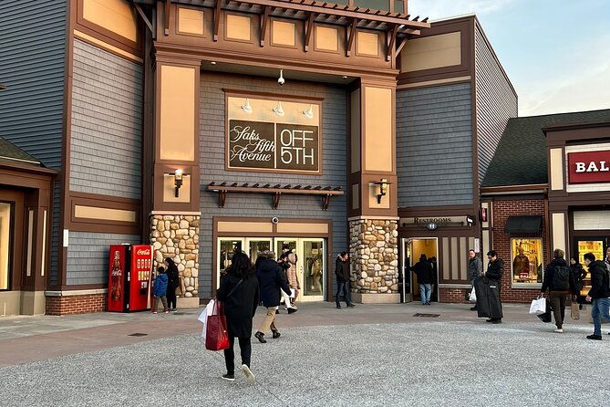 black-suv-7hs-staying-woodbury-outlets-up-to-6pax-free-tax