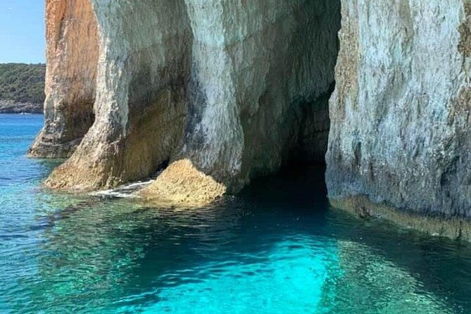 blue-caves-of-zakynthos-2