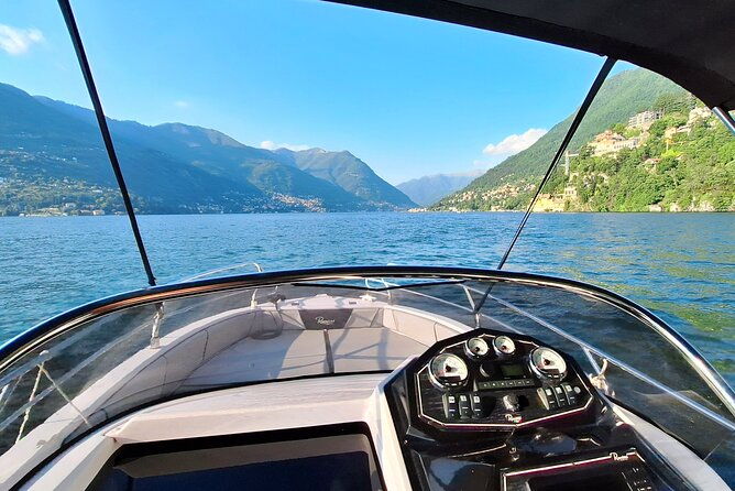 boat-tour-in-como-lake