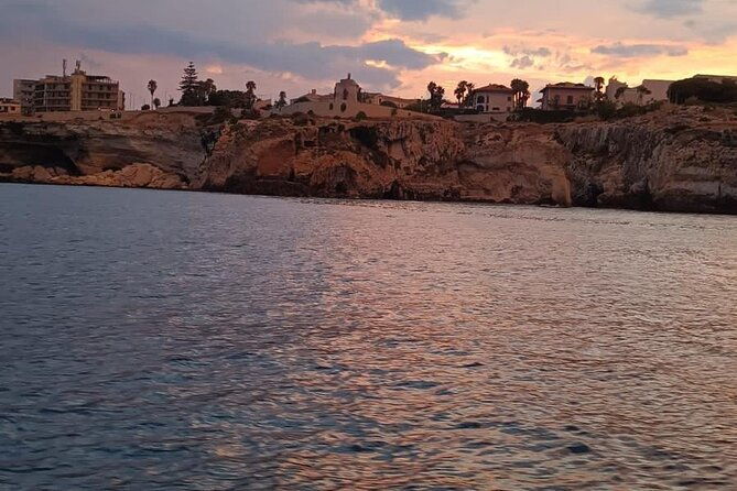 boat-tour-ortigia-and-syracuse-sea-caves