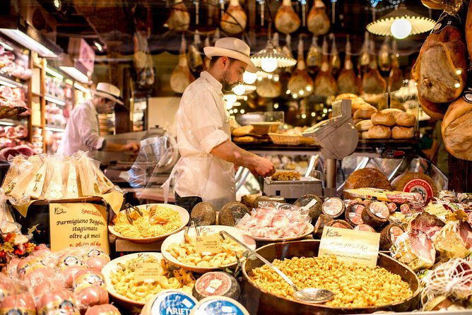 bologna-private-food-tour-with-a-local-foodie-bolognas-tastiest-treats-2