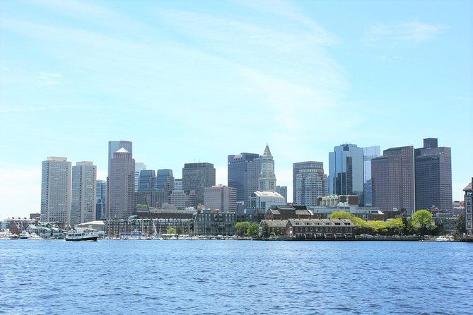 boston-historic-sightseeing-harbor-cruise-with-up-close-view-of-uss-constitution