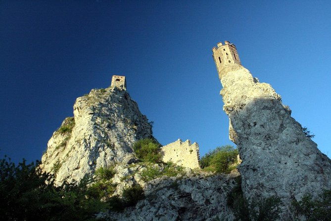 bratislava-grand-city-tour-with-devin-castle