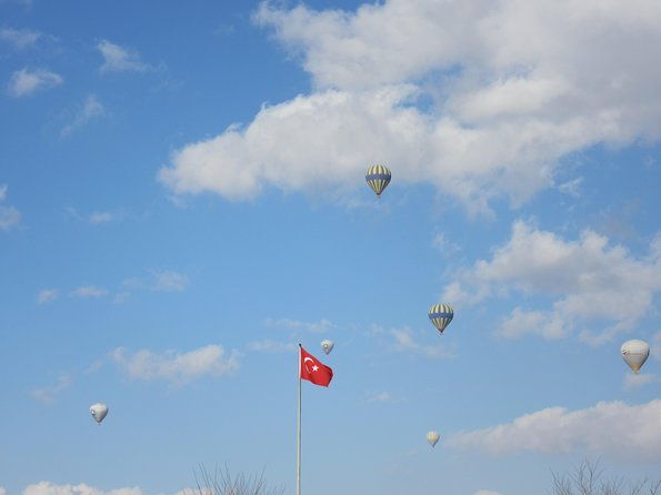 cappadocia-hot-air-balloon-ride-with-breakfast-and-champagne