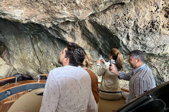 capri-exclusive-premium-semi-private-luxury-yacht-tour