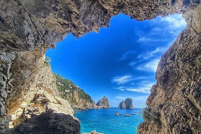 capri-magical-boat-tour-for-an-unforgettable-3-hour-experience-3