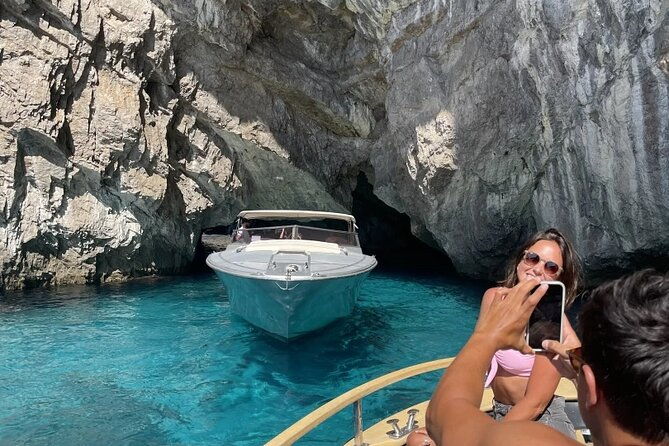 capri-semi-private-boat-tour-and-city-visit-from-sorrento-2