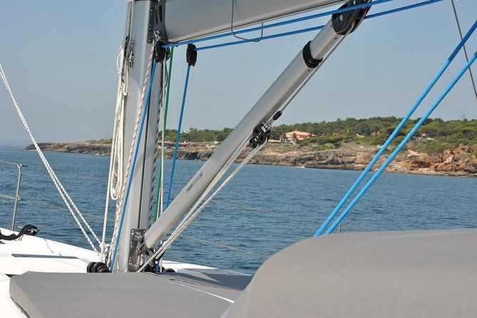 cascais-private-sailing-2h-cruise-with-a-drink
