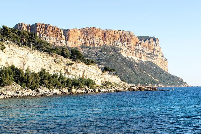 cassis-ancient-fishing-port-calanques-spectacular-cap-canaille-private-tour